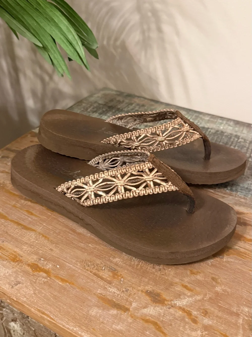 Women’s Sketchers Flip flop Sandals Meditation Ocean Breeze Yoga Mat Comfort.
